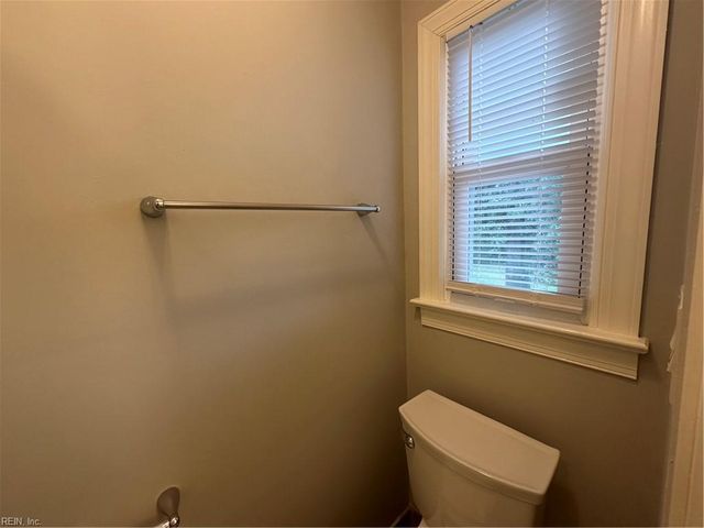 608 Hearndon CT, Chesapeake, VA 23322