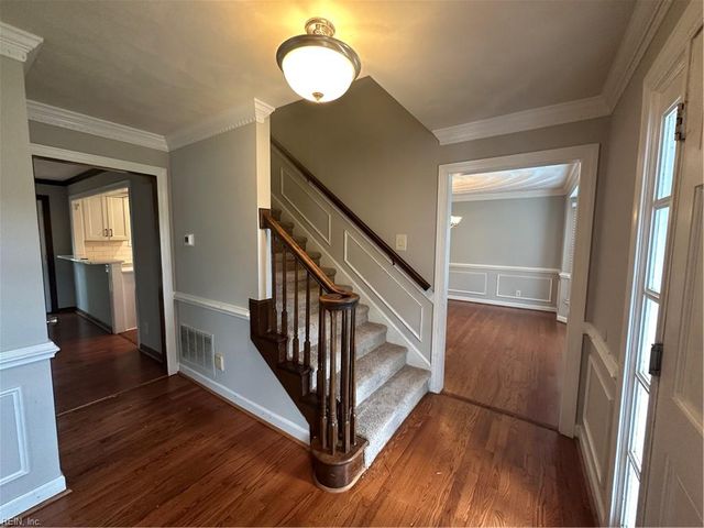 608 Hearndon CT, Chesapeake, VA 23322