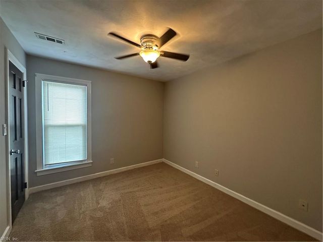 608 Hearndon CT, Chesapeake, VA 23322