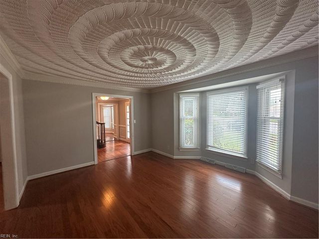 608 Hearndon CT, Chesapeake, VA 23322