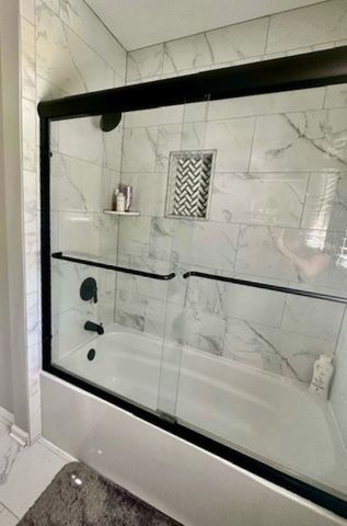 908 Glenmore Lane, Elgin, IL 60124