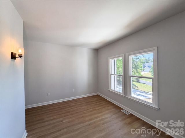 6095 Coral View Drive, Harrisburg, NC 28075