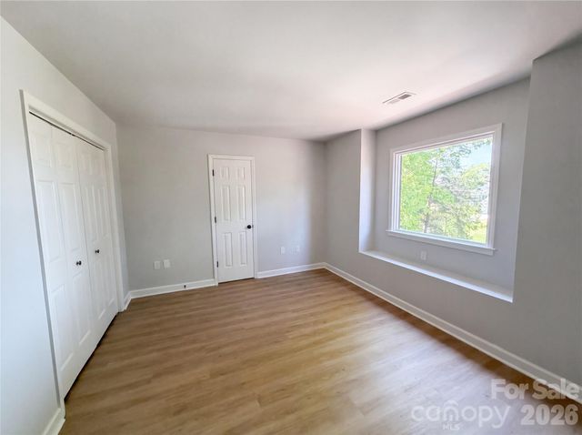 6095 Coral View Drive, Harrisburg, NC 28075