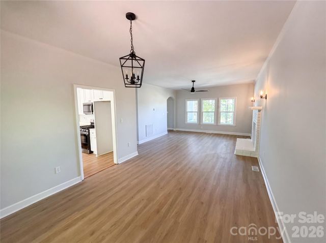 6095 Coral View Drive, Harrisburg, NC 28075
