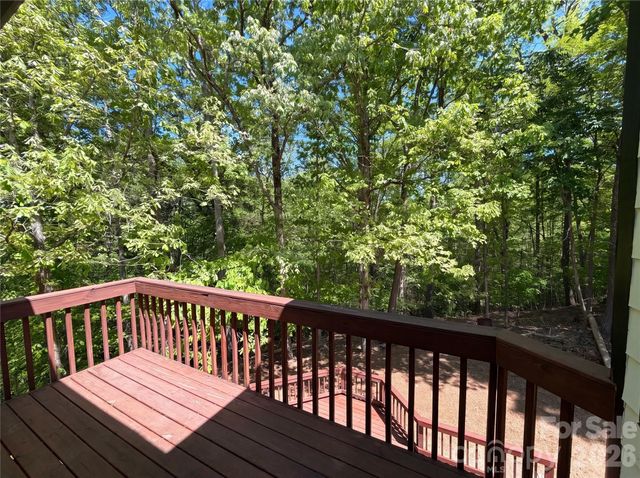 6095 Coral View Drive, Harrisburg, NC 28075
