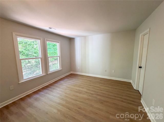 6095 Coral View Drive, Harrisburg, NC 28075