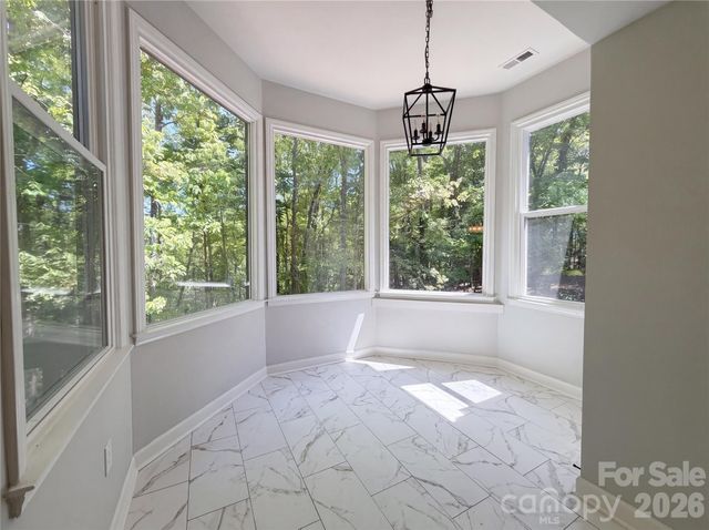 6095 Coral View Drive, Harrisburg, NC 28075