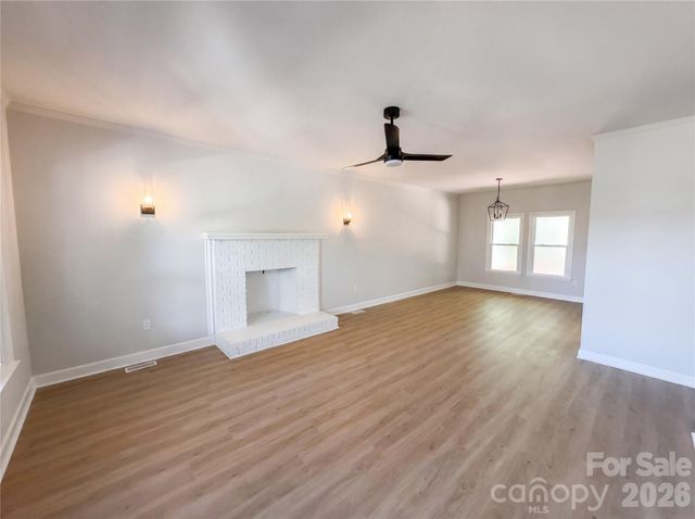 6095 Coral View Drive, Harrisburg, NC 28075