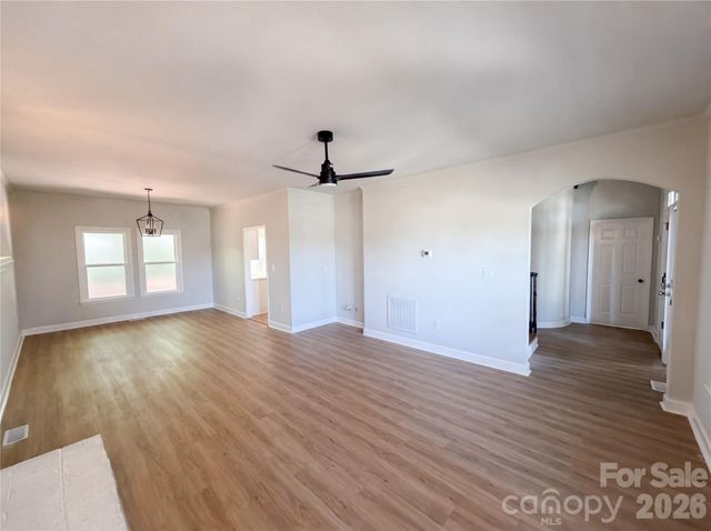 6095 Coral View Drive, Harrisburg, NC 28075