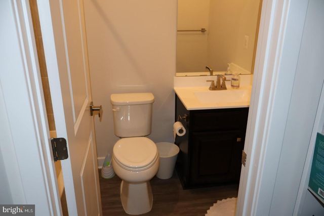 230 S NEWKIRK ST, Baltimore, MD 21224