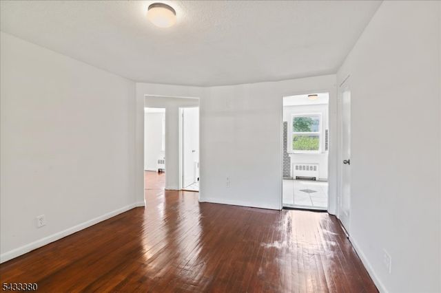 21 A Carolyn Terrace, Roselle Boro, NJ 07203