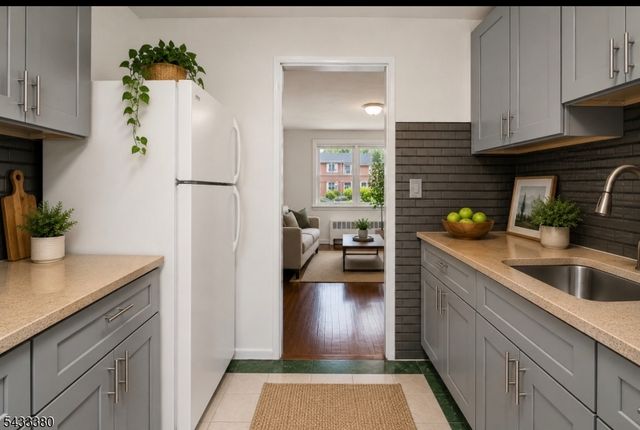 21 A Carolyn Terrace, Roselle Boro, NJ 07203