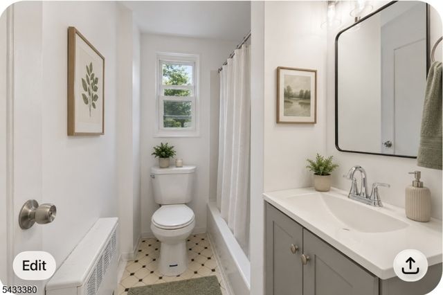 21 A Carolyn Terrace, Roselle Boro, NJ 07203