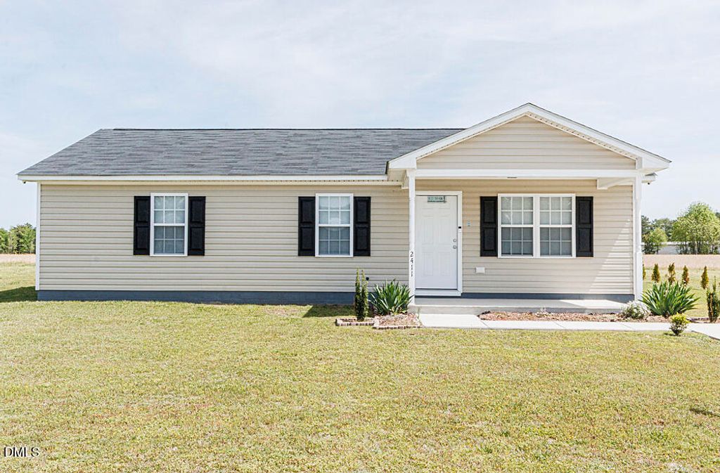 2411 Heath Lane, Tarboro, NC 27886