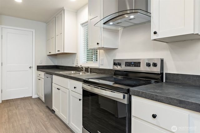 17005 Linden Court SE, Yelm, WA 98597