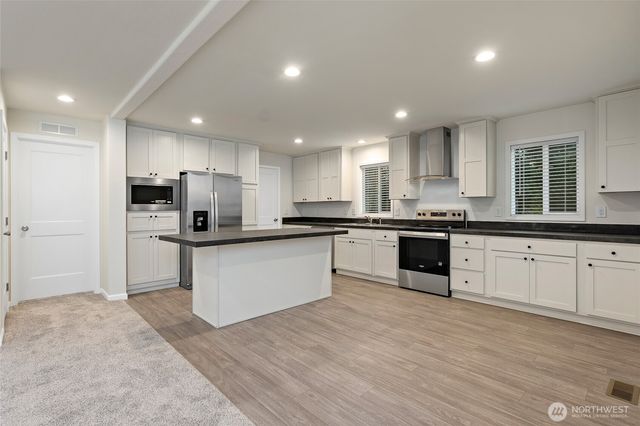 17005 Linden Court SE, Yelm, WA 98597