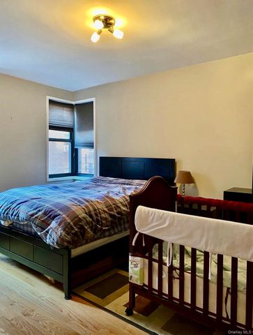 6960 108 420, Forest Hills, NY 11362