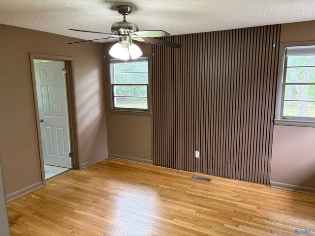 8009 Whitesburg Drive, Huntsville, AL 35802
