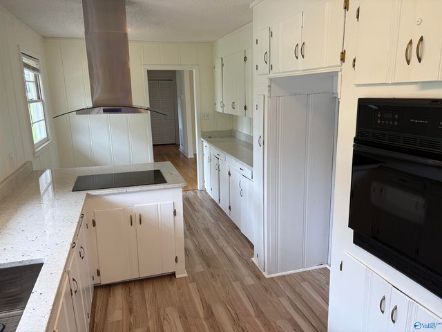 8009 Whitesburg Drive, Huntsville, AL 35802