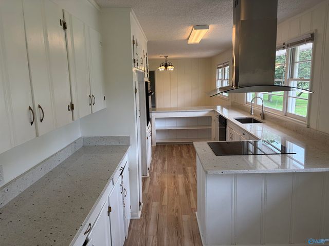 8009 Whitesburg Drive, Huntsville, AL 35802