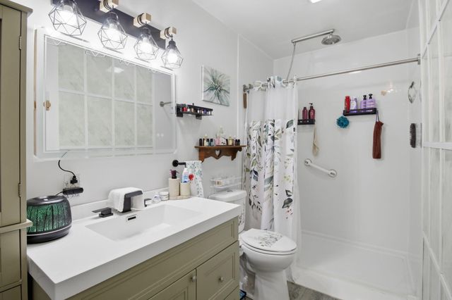 411 Portland Road, Valparaiso, IN 46385