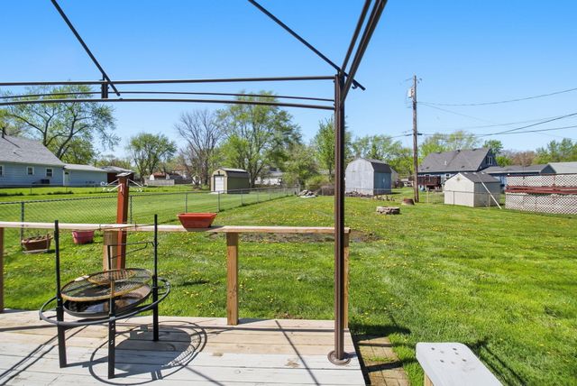 411 Portland Road, Valparaiso, IN 46385