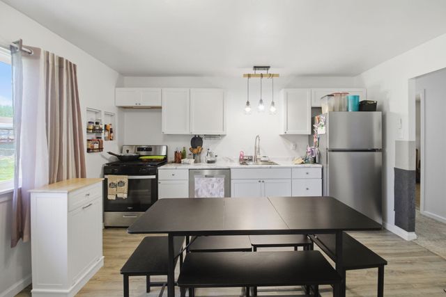 411 Portland Road, Valparaiso, IN 46385