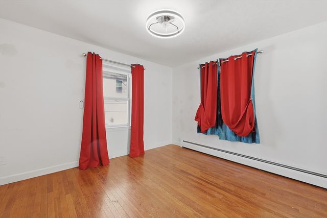 32 Indian Lake Parkway, Worcester, MA 01605