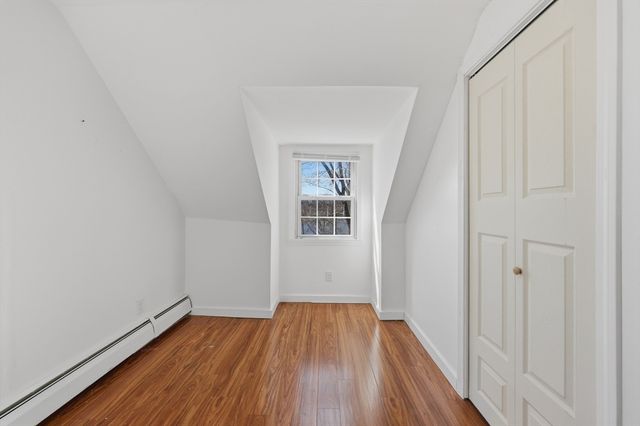 32 Indian Lake Parkway, Worcester, MA 01605