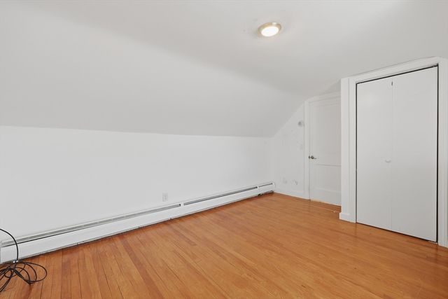 32 Indian Lake Parkway, Worcester, MA 01605