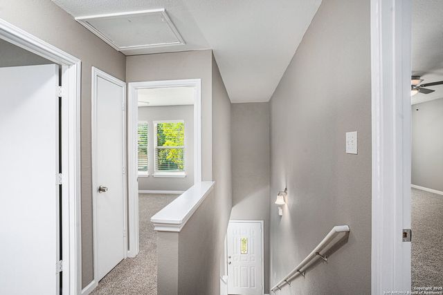 9831 Sunset Pl, San Antonio, TX 78245