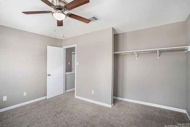 9831 Sunset Pl, San Antonio, TX 78245