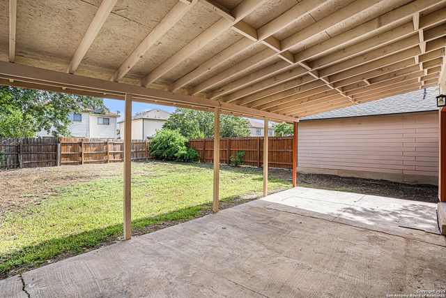 9831 Sunset Pl, San Antonio, TX 78245