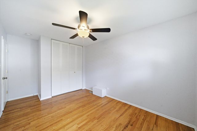 132 E Montana Avenue, Glendale Heights, IL 60139