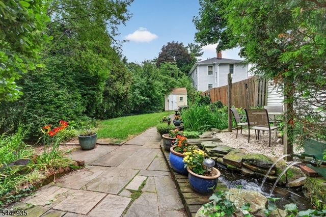 81 Louis St, New Brunswick City, NJ 08901