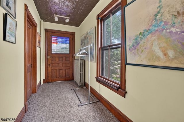 81 Louis St, New Brunswick City, NJ 08901