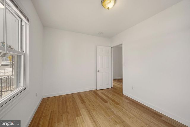 1812 KITTY HAWK RD, Essex, MD 21221