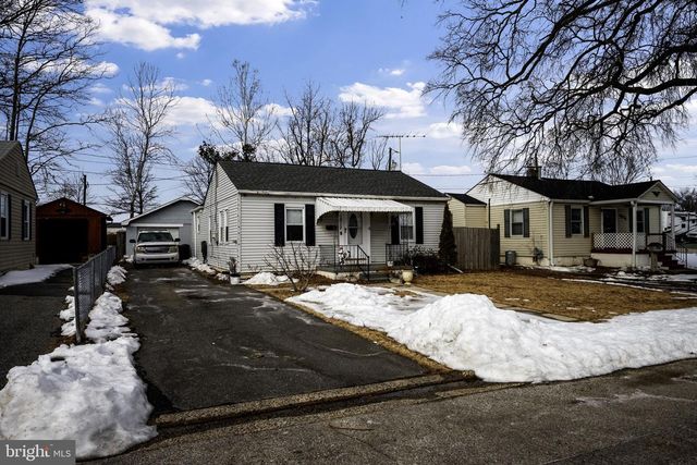 1812 KITTY HAWK RD, Essex, MD 21221