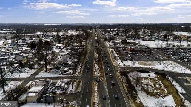 1812 KITTY HAWK RD, Essex, MD 21221