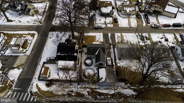 1812 KITTY HAWK RD, Essex, MD 21221