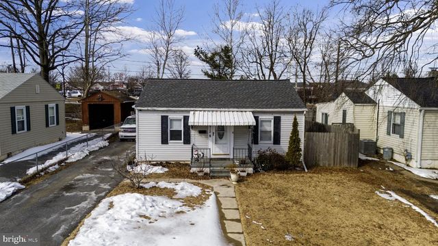 1812 KITTY HAWK RD, Essex, MD 21221