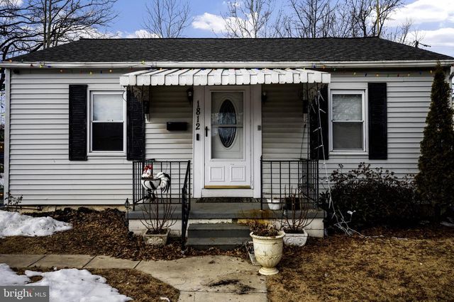 1812 KITTY HAWK RD, Essex, MD 21221