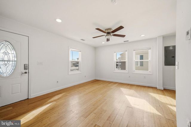 1812 KITTY HAWK RD, Essex, MD 21221