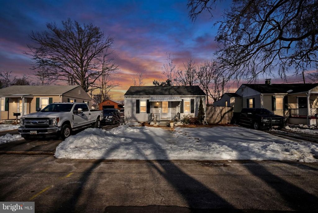 1812 KITTY HAWK RD, Essex, MD 21221