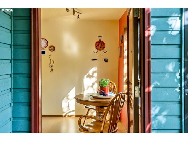 16 Sw CANBY St, Portland, OR 97219