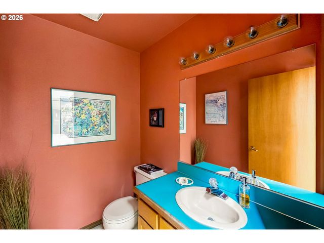 16 Sw CANBY St, Portland, OR 97219