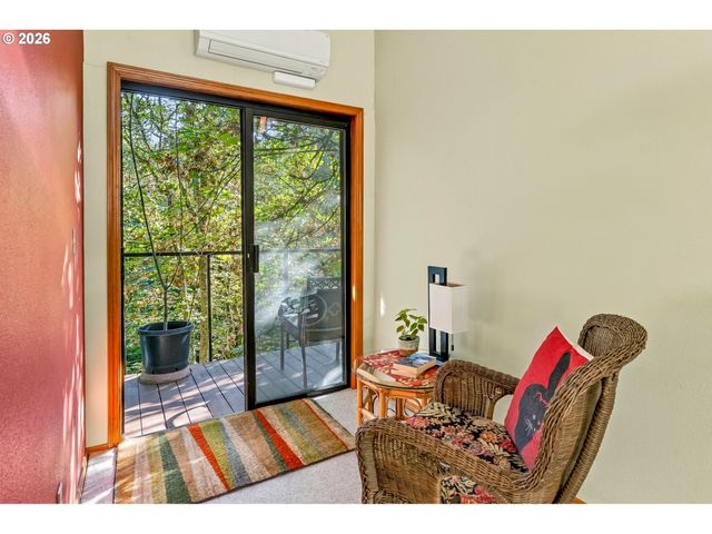 16 Sw CANBY St, Portland, OR 97219