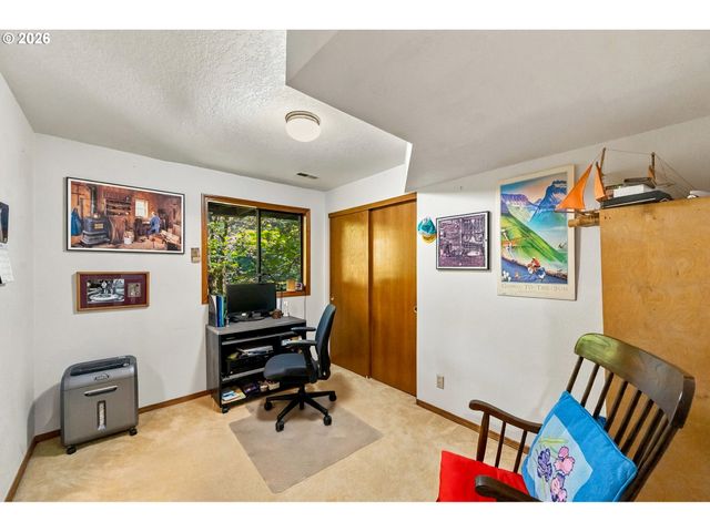 16 Sw CANBY St, Portland, OR 97219