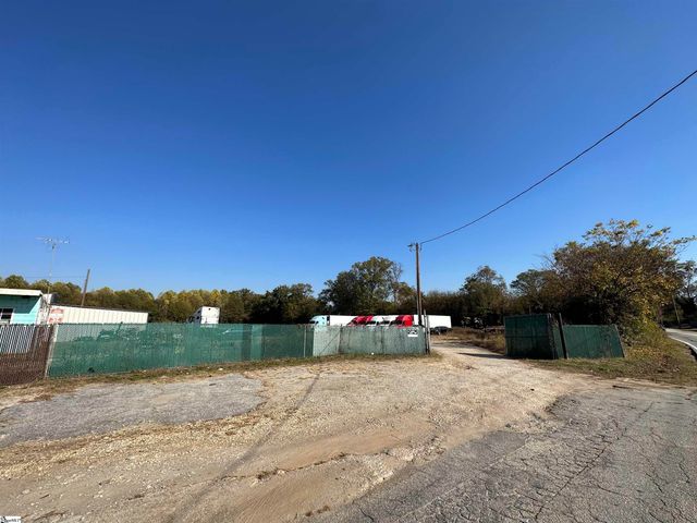 2025 Howard Street, Spartanburg, SC 29303