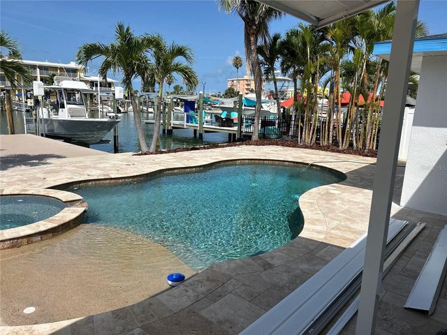 11110 1ST STREET E, Treasure Island, FL 33706